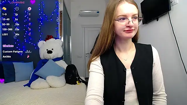 Snapshot of KateJonson chatting on January 17, 2025, 7:41 am KateJonson online show from January 17, 2025, 7:41 am