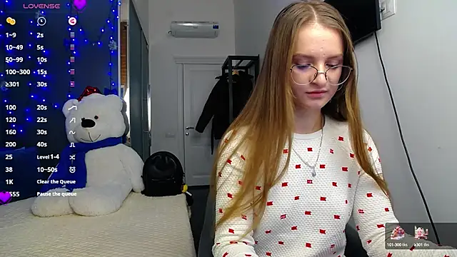 Snapshot of KateJonson chatting on January 20, 2025, 2:57 pm KateJonson online show from January 20, 2025, 2:57 pm