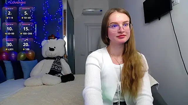 Snapshot of KateJonson chatting on February 13, 2025, 2:09 pm KateJonson online show from February 13, 2025, 2:09 pm