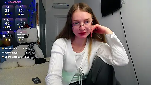 Snapshot of KateJonson chatting on February 13, 2025, 5:54 pm KateJonson online show from February 13, 2025, 5:54 pm