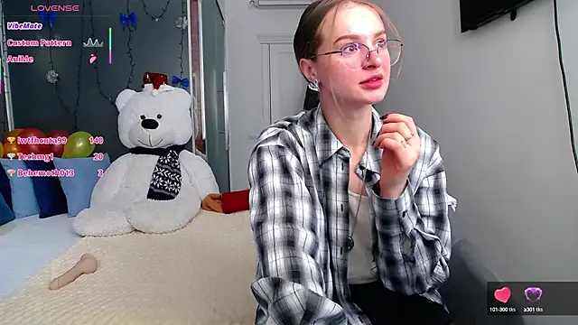 Snapshot of KateJonson chatting on February 20, 2025, 11:20 am KateJonson online show from February 20, 2025, 11:20 am