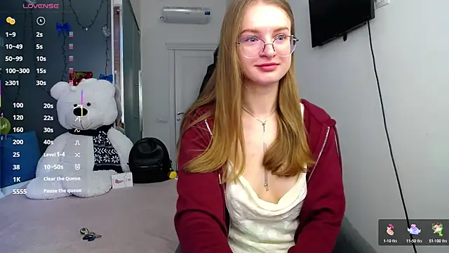 Snapshot of KateJonson chatting on March 6, 2025, 7:47 am KateJonson online show from March 6, 2025, 7:47 am