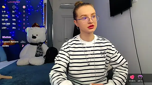 Snapshot of KateJonson chatting on March 12, 2025, 8:19 am KateJonson online show from March 12, 2025, 8:19 am