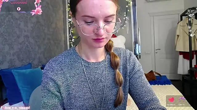 Snapshot of KateJonson chatting on September 29, 2025, 10:53 am KateJonson online show from September 29, 2025, 10:53 am