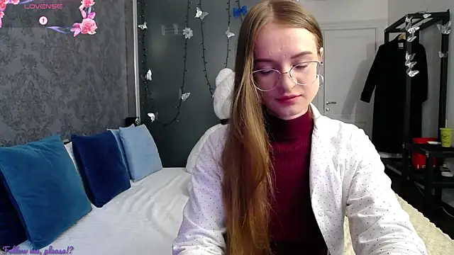 Snapshot of KateJonson chatting on October 1, 2025, 6:30 am KateJonson online show from October 1, 2025, 6:30 am