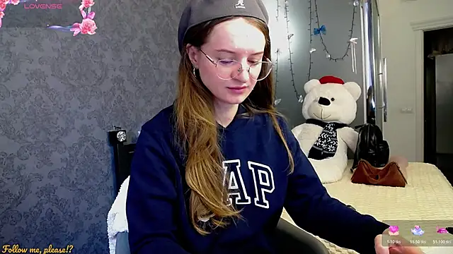 Snapshot of KateJonson chatting on October 21, 2025, 6:47 am KateJonson online show from October 21, 2025, 6:47 am