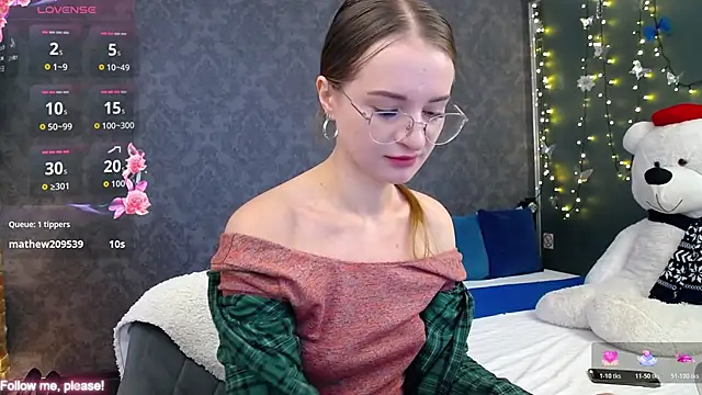 Snapshot of KateJonson chatting on November 7, 2025, 8:03 am KateJonson online show from November 7, 2025, 8:03 am