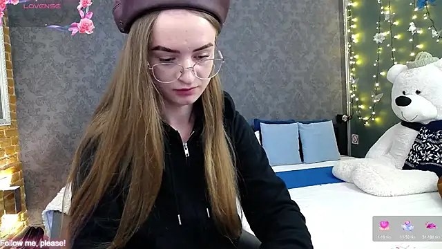 Snapshot of KateJonson chatting on November 12, 2025, 1:22 pm KateJonson online show from November 12, 2025, 1:22 pm