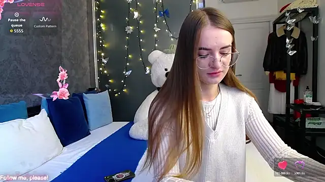 Snapshot of KateJonson chatting on November 13, 2025, 8:02 am KateJonson online show from November 13, 2025, 8:02 am