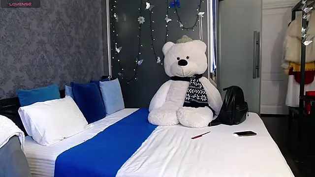 Snapshot of KateJonson chatting on November 14, 2025, 7:29 am KateJonson online show from November 14, 2025, 7:29 am