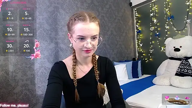 Snapshot of KateJonson chatting on November 18, 2025, 11:25 am KateJonson online show from November 18, 2025, 11:25 am