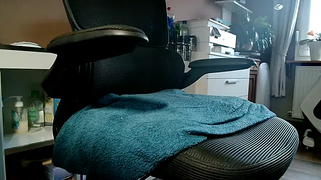 suedel65 online show from October 23, 2025, 3:00 pm