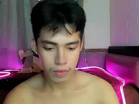 Snapshot of Lightjt04 chatting on October 29, 2025, 8:05 am Lightjt04 online show from October 29, 2025, 8:05 am