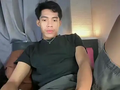 Snapshot of Lightjt04 chatting on April 19, 2026, 2:38 pm Lightjt04 online show from April 19, 2026, 2:38 pm
