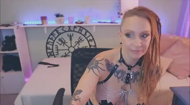 Jan ina online show from December 5, 2024, 2:55 pm