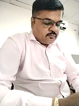 Desi Londa 143 online show from February 16, 2026, 5:47 am