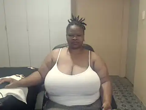 sweetnoziexx online show from November 4, 2025, 5:28 am