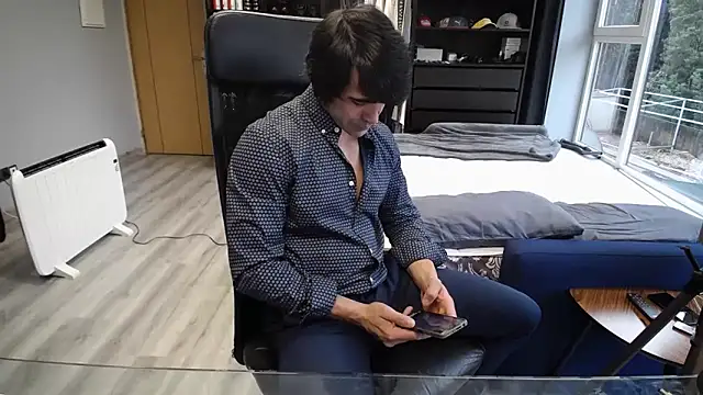 samricci21 online show from December 16, 2025, 9:03 am