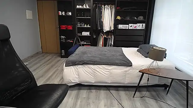 samricci21 online show from February 24, 2026, 12:25 pm