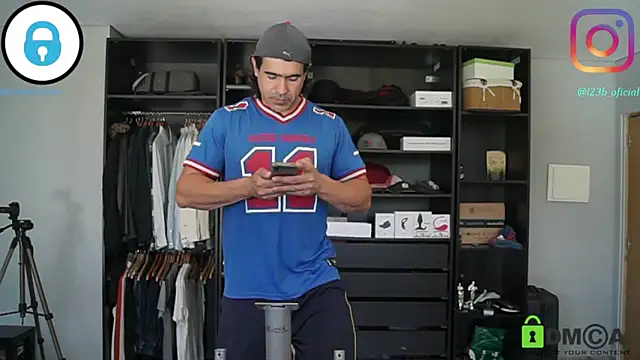 samricci21 online show from March 30, 2026, 10:27 am