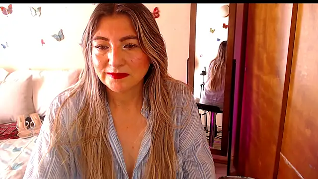 Jolie-Mature online show from February 14, 2026, 8:38 pm