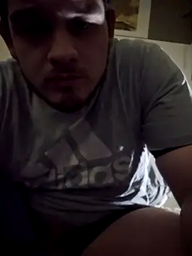 Snapshot of Austem910 chatting on December 20, 2024, 3:47 am Austem910 online show from December 20, 2024, 3:47 am