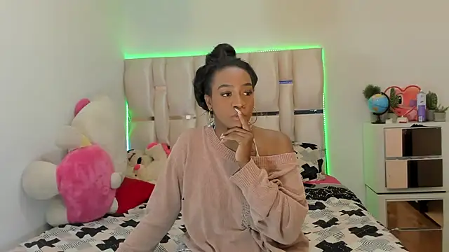 Snapshot of viioolleettaa chatting on December 17, 2024, 3:28 pm viioolleettaa online show from December 17, 2024, 3:28 pm