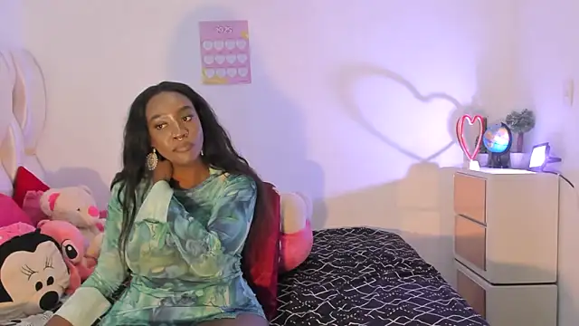 Snapshot of viioolleettaa chatting on February 19, 2025, 9:06 am viioolleettaa online show from February 19, 2025, 9:06 am