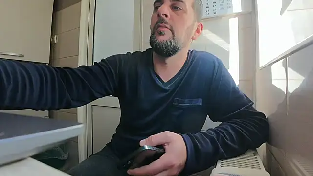 Snapshot of TigerOne19 chatting on January 15, 2025, 9:56 am TigerOne19 online show from January 15, 2025, 9:56 am