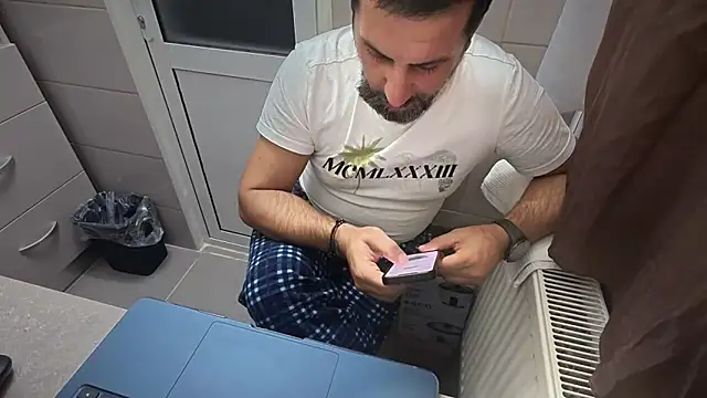 Snapshot of TigerOne19 chatting on October 28, 2025, 7:16 pm TigerOne19 online show from October 28, 2025, 7:16 pm