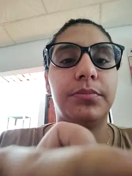 Snapshot of DanielleEvans_ chatting on February 21, 2025, 2:06 pm DanielleEvans online show from February 21, 2025, 2:06 pm