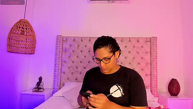 Snapshot of DanielleEvans_ chatting on March 11, 2025, 11:01 am DanielleEvans online show from March 11, 2025, 11:01 am