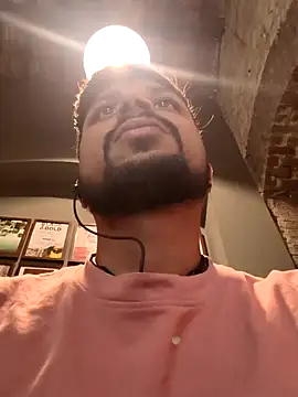  IRRESISTIBLE  online show from February 14, 2025, 11:10 am