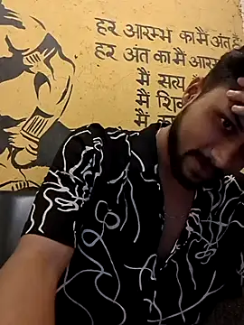  IRRESISTIBLE  online show from September 8, 2025, 6:07 pm