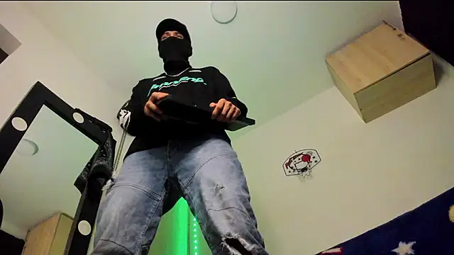 Snapshot of Samuel_Suarez chatting on February 20, 2026, 4:53 am Samuel Suarez online show from February 20, 2026, 4:53 am