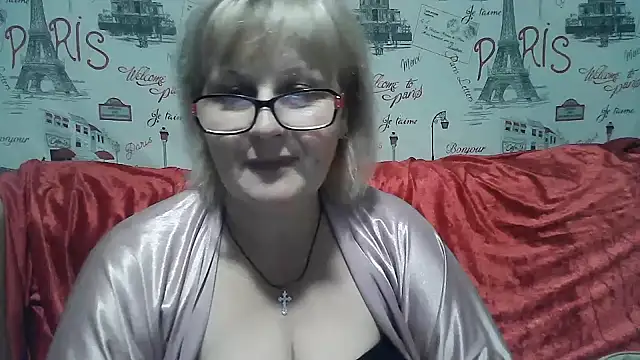 Snapshot of Gina_Marlyn chatting on December 8, 2024, 9:19 pm Gina Marlyn online show from December 8, 2024, 9:19 pm
