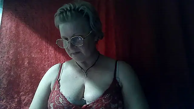 Snapshot of Gina_Marlyn chatting on March 8, 2026, 8:45 pm Gina Marlyn online show from March 8, 2026, 8:45 pm