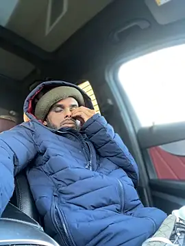 dingoding online show from February 18, 2025, 8:58 pm