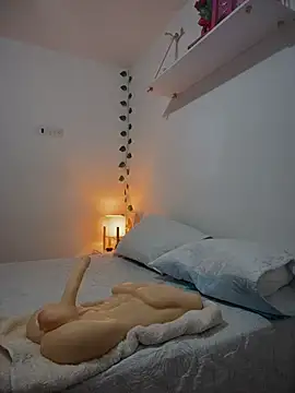 Snapshot of ShelbyHagen chatting on February 13, 2026, 11:23 pm ShelbyHagen online show from February 13, 2026, 11:23 pm