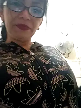 Snapshot of kelly_dirty_ chatting on February 12, 2026, 3:56 am kelly dirty online show from February 12, 2026, 3:56 am