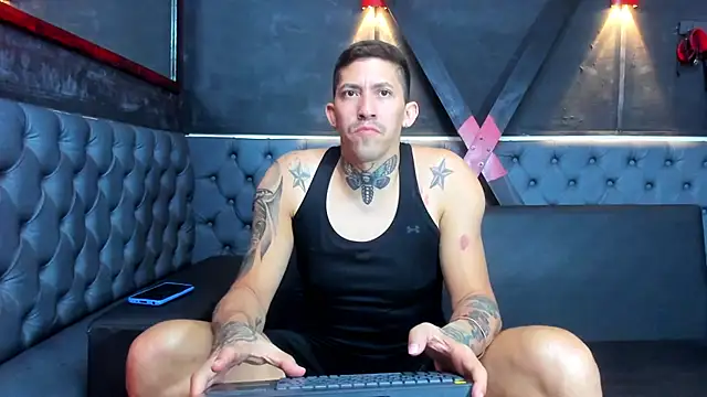 yeckodream online show from February 19, 2026, 5:03 am