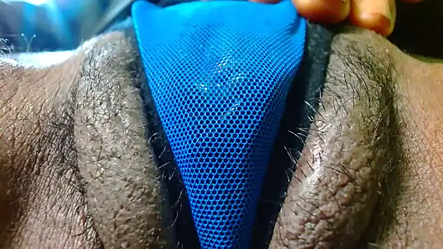 bethanywilson 23 online show from October 27, 2025, 12:31 pm