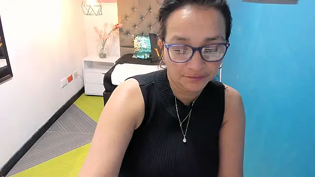 Snapshot of MarilynMiilf_ chatting on December 13, 2024, 1:48 am MarilynMiilf online show from December 13, 2024, 1:48 am