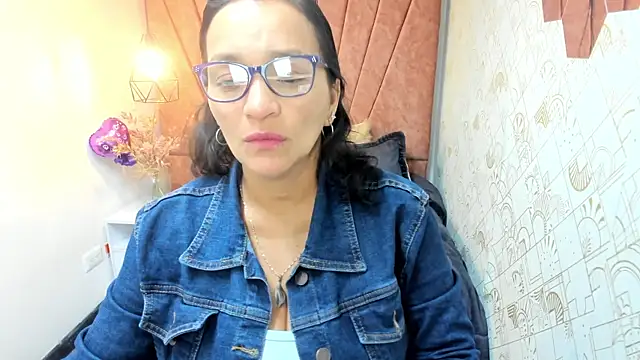 Snapshot of MarilynMiilf_ chatting on November 15, 2025, 8:05 pm MarilynMiilf online show from November 15, 2025, 8:05 pm