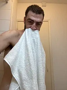 Snapshot of ThatGuyNextDoor1992 chatting on November 16, 2025, 6:19 am ThatGuyNextDoor1992 online show from November 16, 2025, 6:19 am