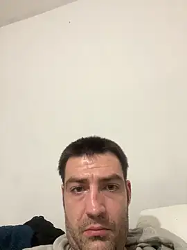 Snapshot of ThatGuyNextDoor1992 chatting on February 7, 2026, 8:29 am ThatGuyNextDoor1992 online show from February 7, 2026, 8:29 am