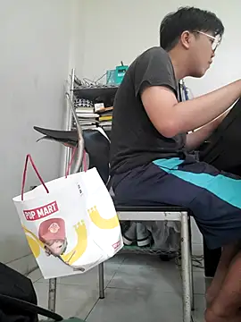 Snapshot of ksshp9502 chatting on September 24, 2025, 5:33 am ksshp9502 online show from September 24, 2025, 5:33 am