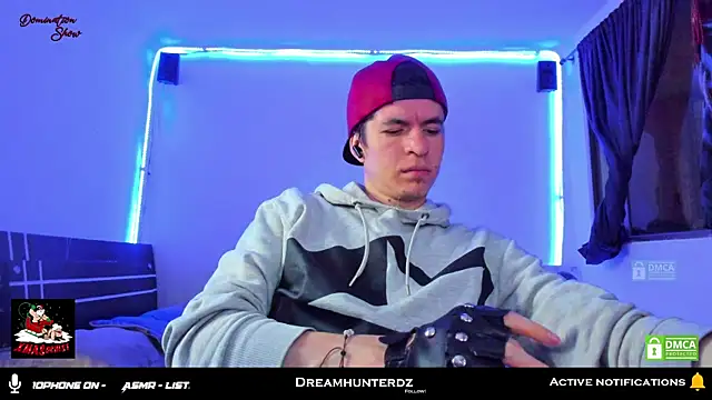 Snapshot of Headhunterdz chatting on December 26, 2024, 10:52 pm Headhunterdz online show from December 26, 2024, 10:52 pm