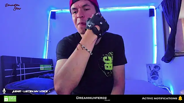 Snapshot of Headhunterdz chatting on January 8, 2025, 7:45 pm Headhunterdz online show from January 8, 2025, 7:45 pm