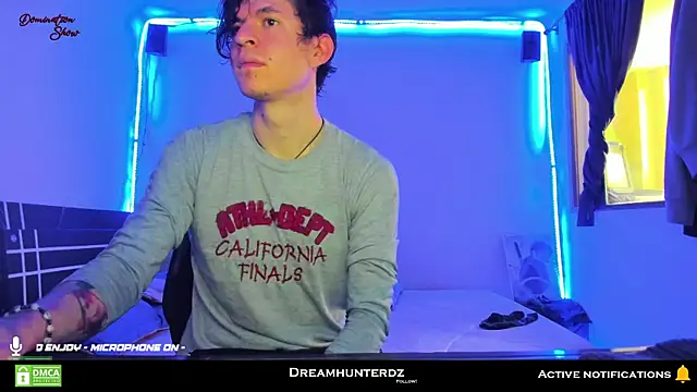 Snapshot of Headhunterdz chatting on February 7, 2025, 7:27 pm Headhunterdz online show from February 7, 2025, 7:27 pm